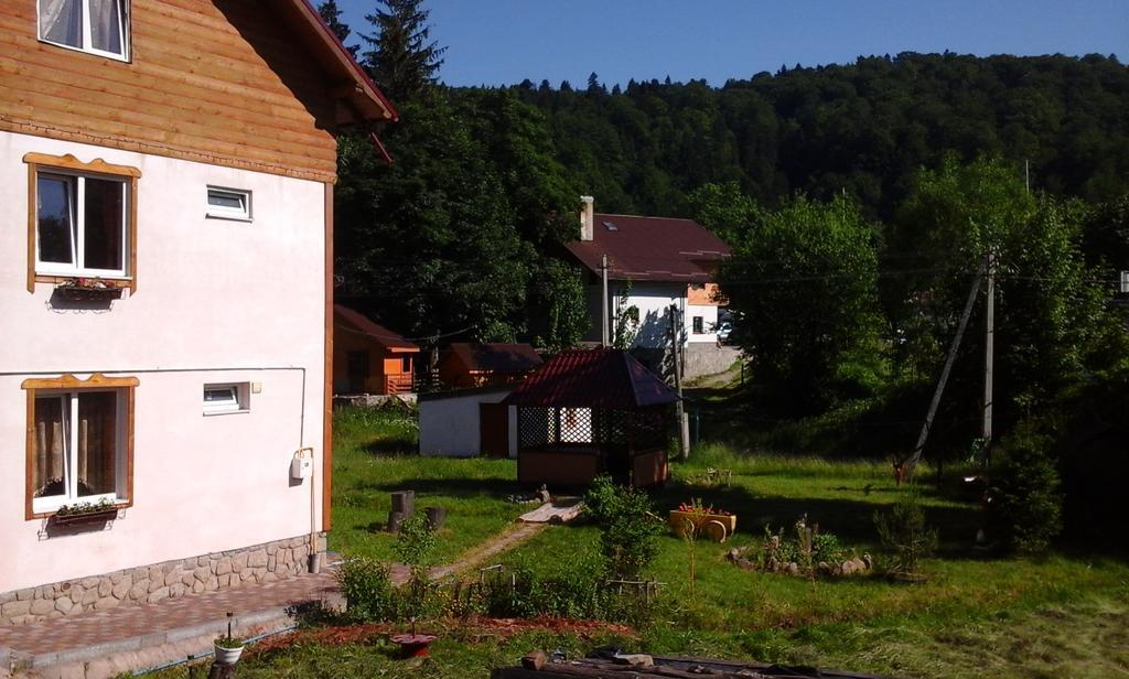 U Pana Ivana Yaremche Dış mekan fotoğraf